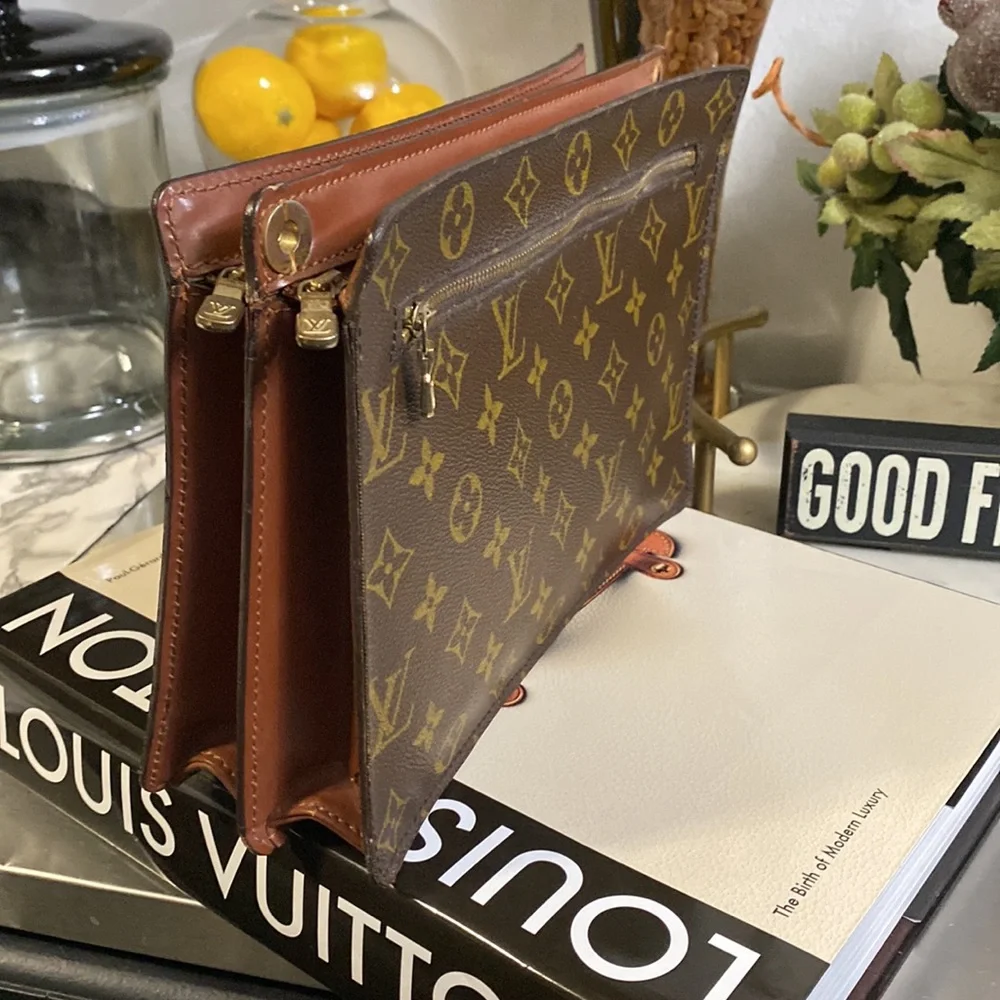 Authentic Louis Vuitton Clutch Bag “SOLD” - Picture 4 of 13